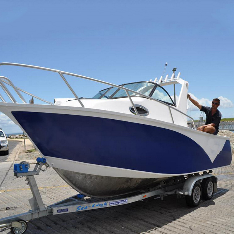 Gospel 800 Plate Cuddy Cabin with hardtop