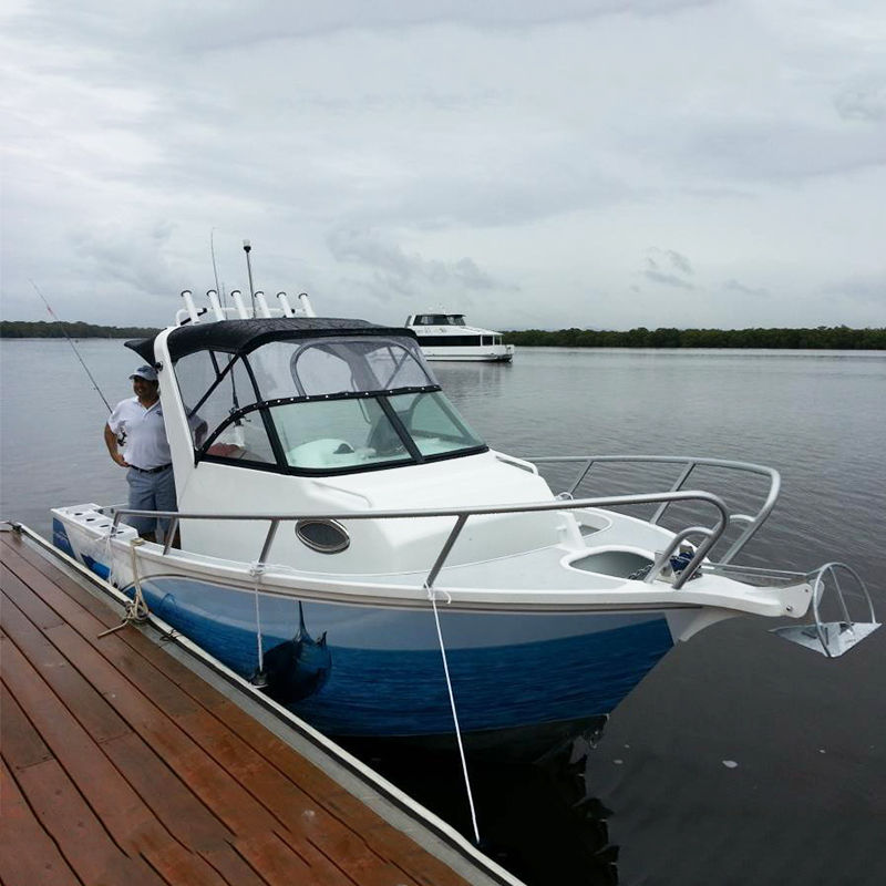 Gospel 750 Plate Cuddy Cabin with hardtop